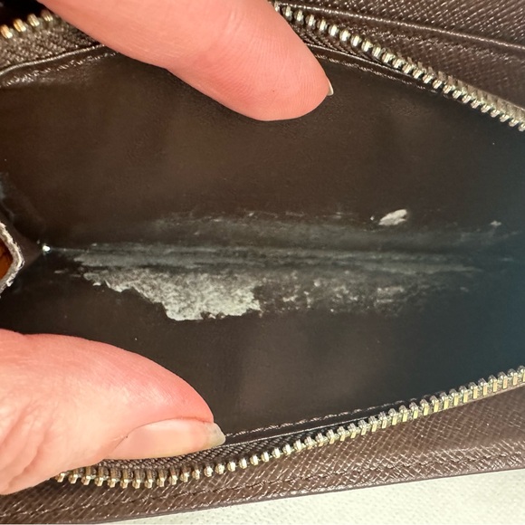 Louis Vuitton Damier wallet LV LONG WALLET LV DAMIER Excellent- see photos - Picture 11 of 16